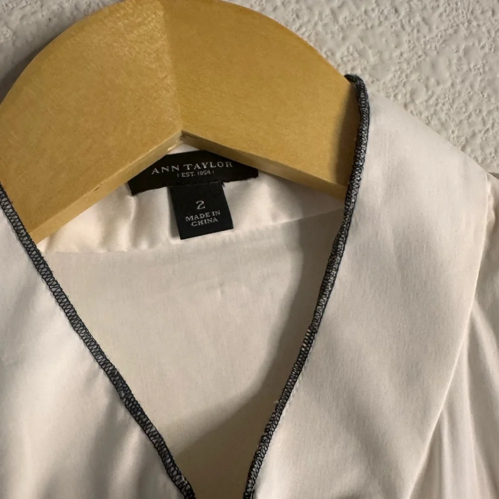 Ann Taylor White Ruffle Blouse with Black Trim Size 2 - Picture 4 of 7